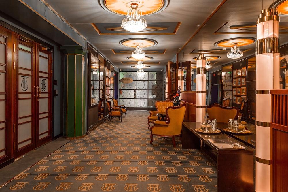 lounge