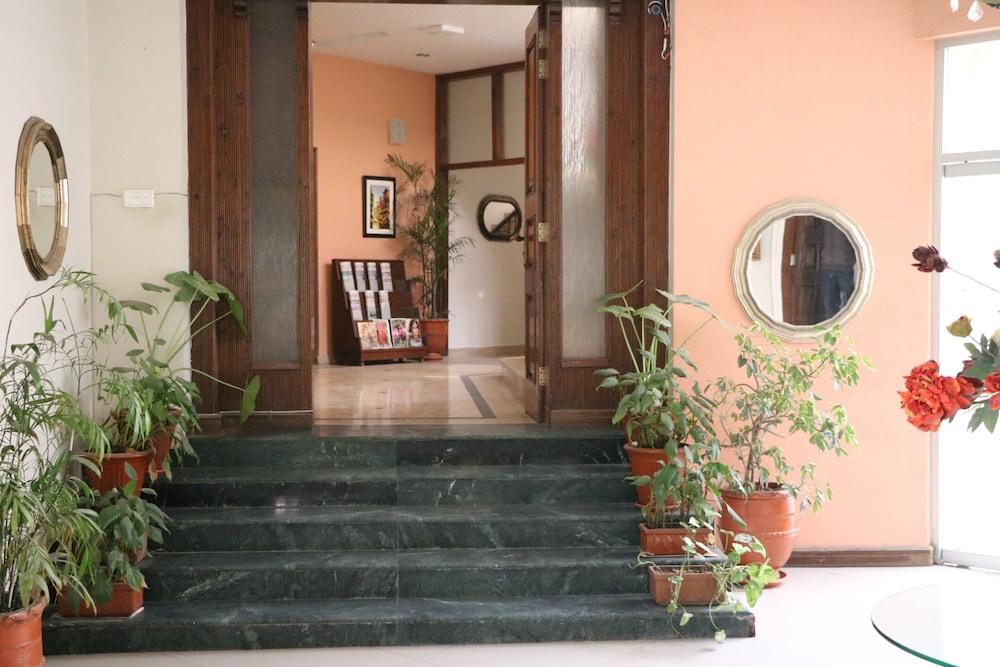 lobby