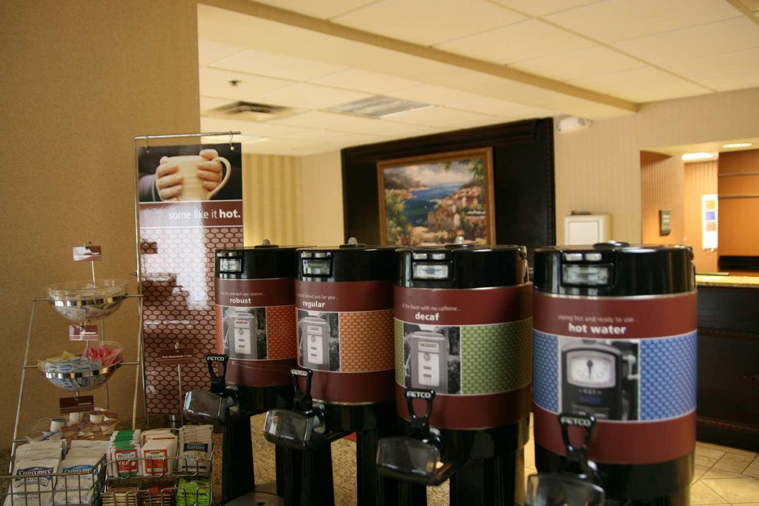 restaurant cafeteria