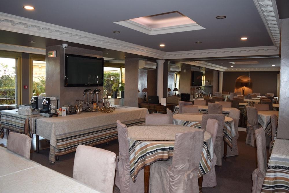 restaurant-cafeteria