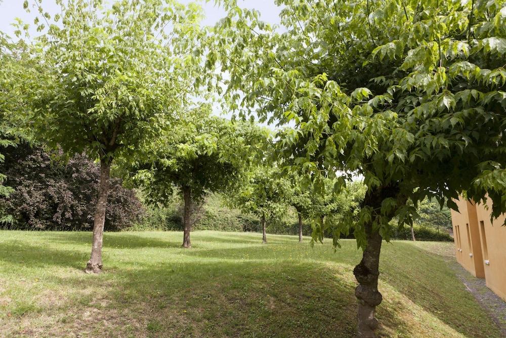 surroundings