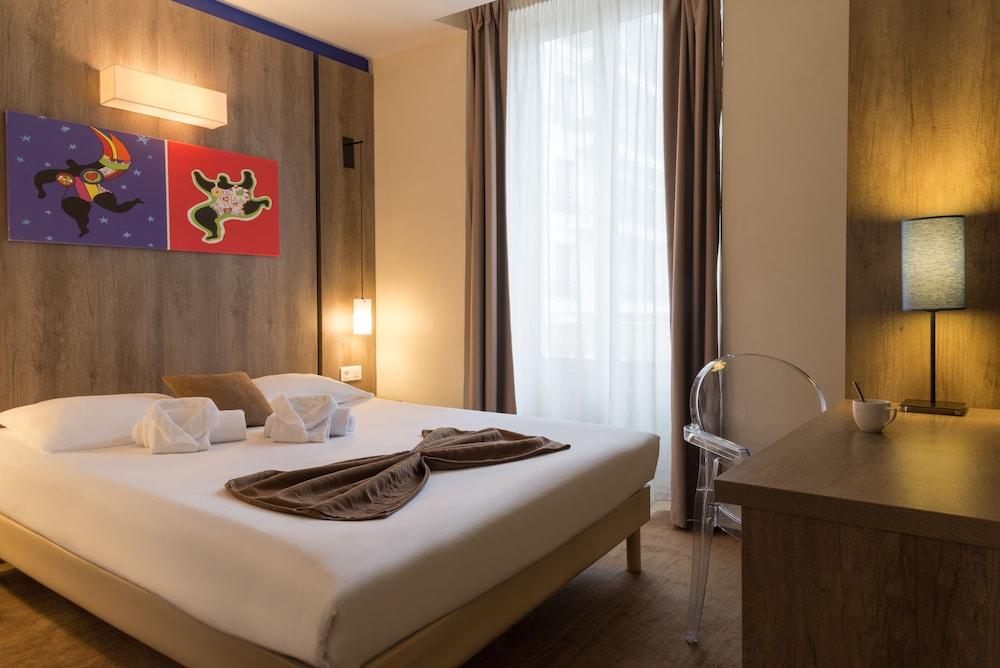 rooms