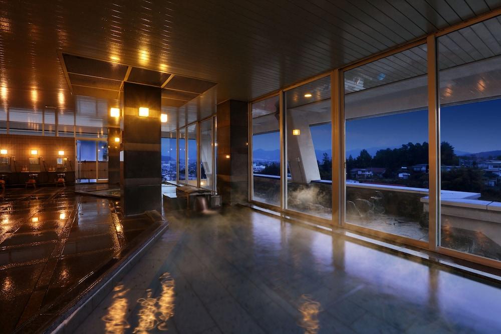 swimming pool spa