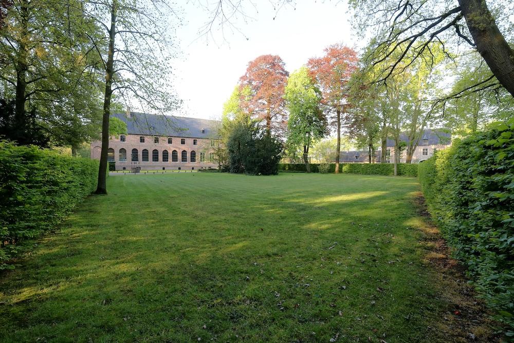 surroundings