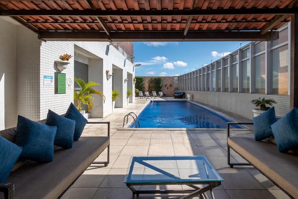 swimming pool spa