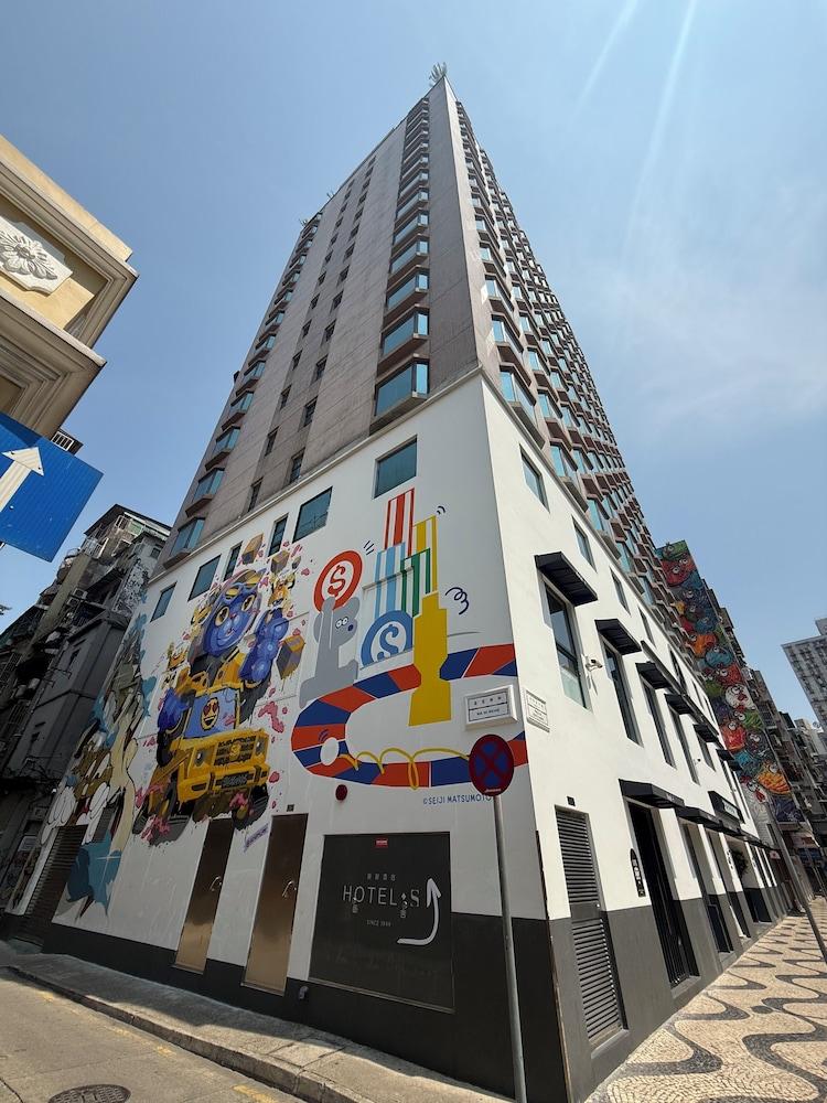 hotel