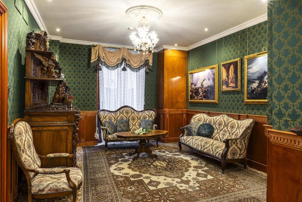 lounge