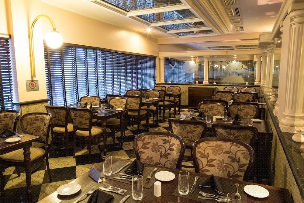 restaurant-cafeteria