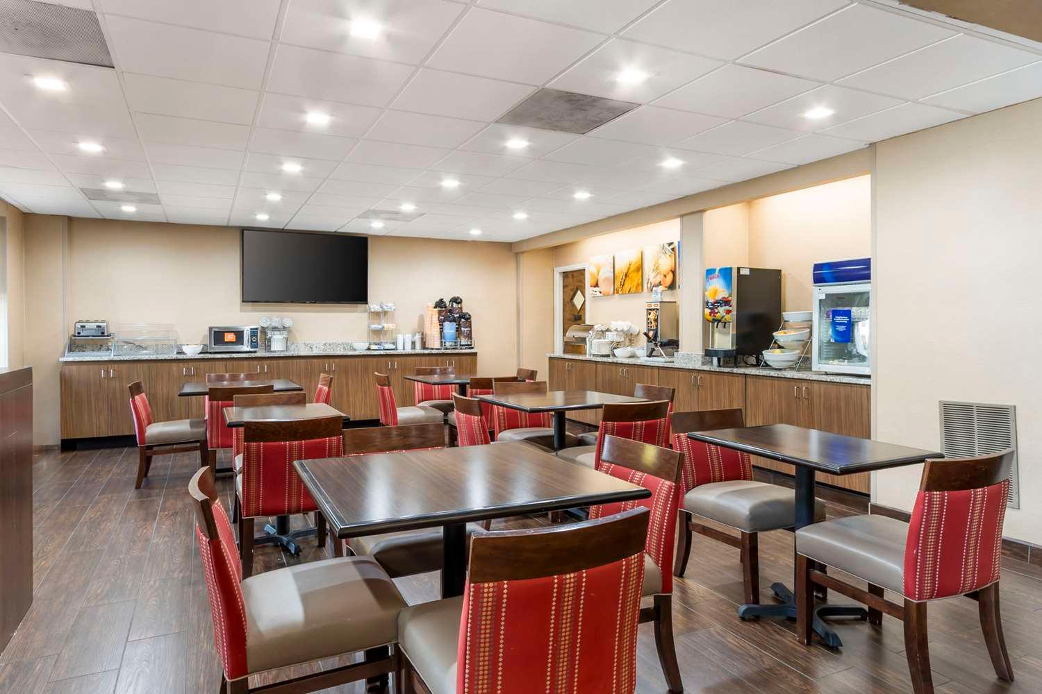 restaurant cafeteria