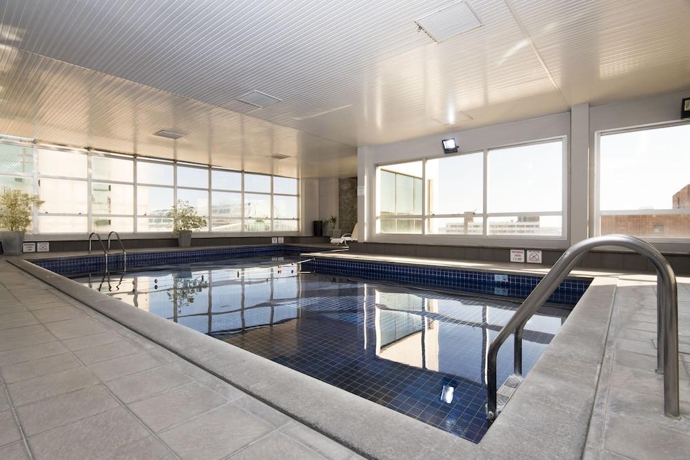 swimming pool spa