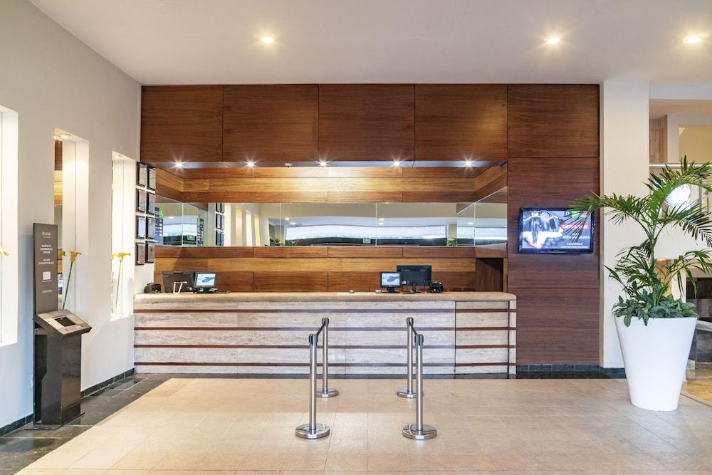lobby