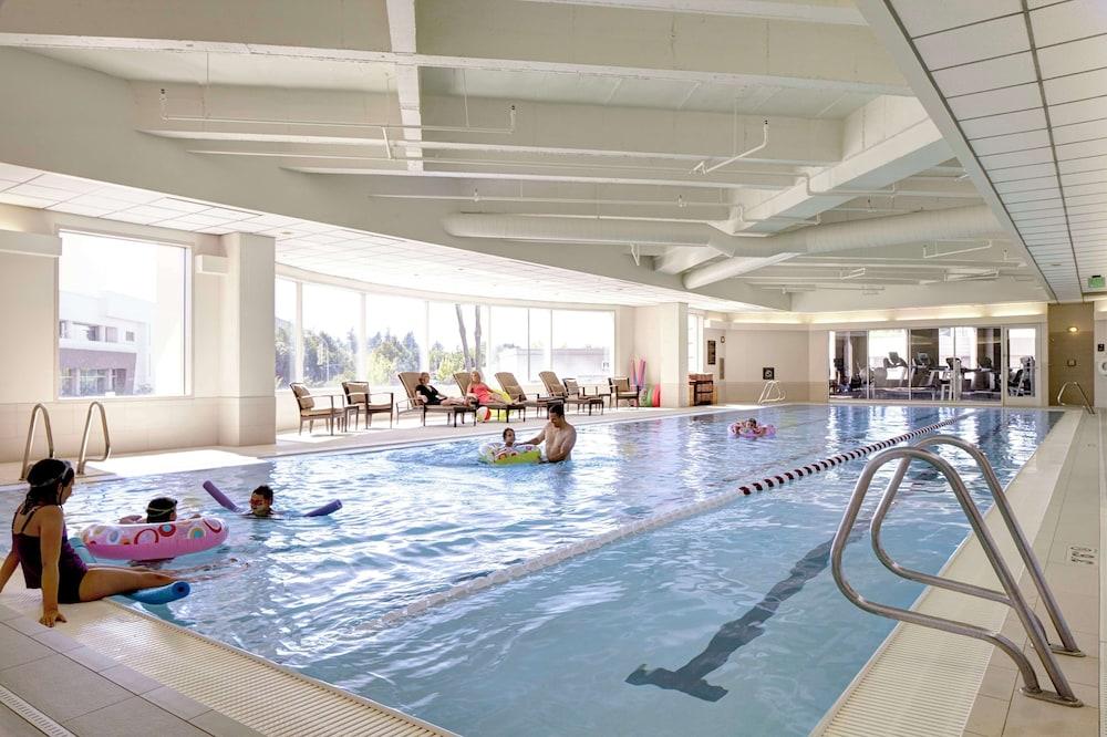 swimming pool spa