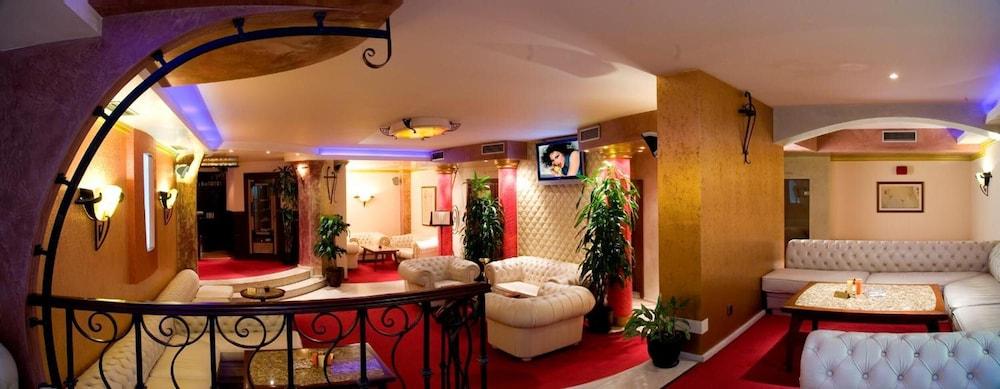 lobby