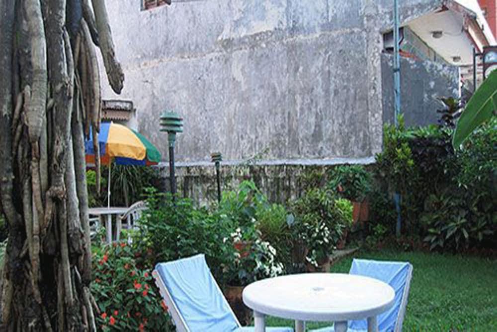 surroundings