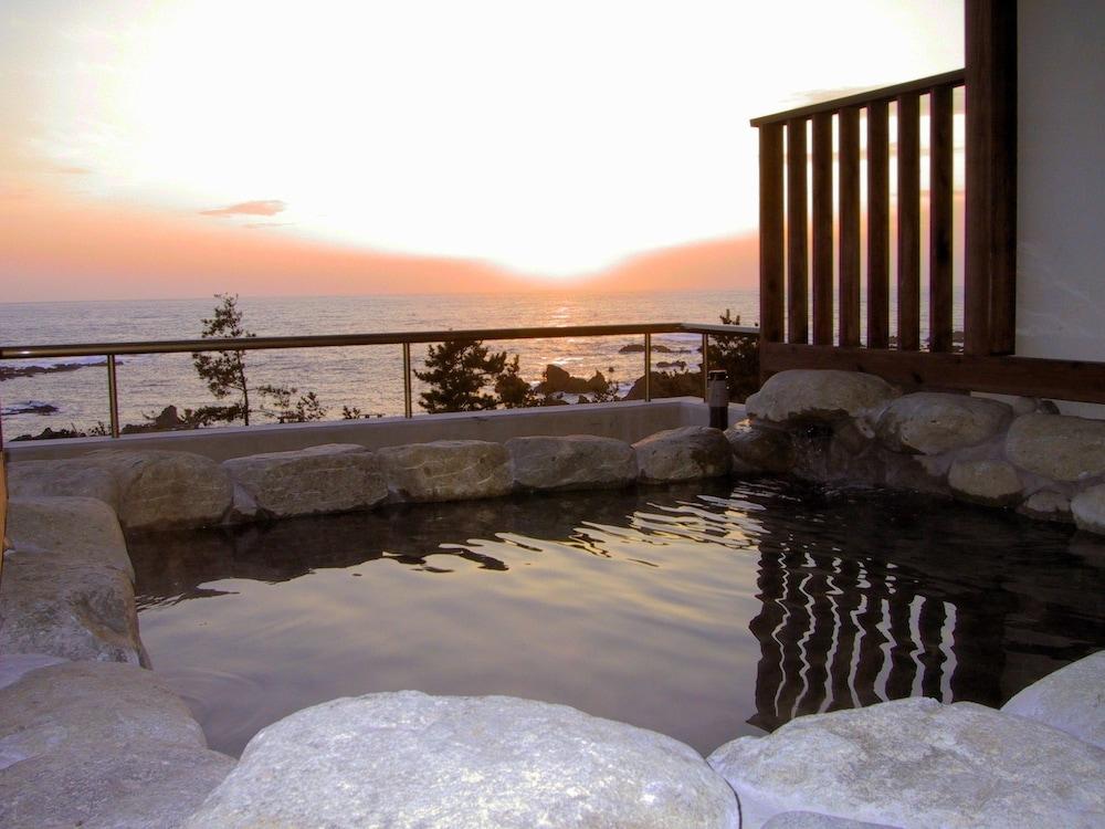 swimming pool spa
