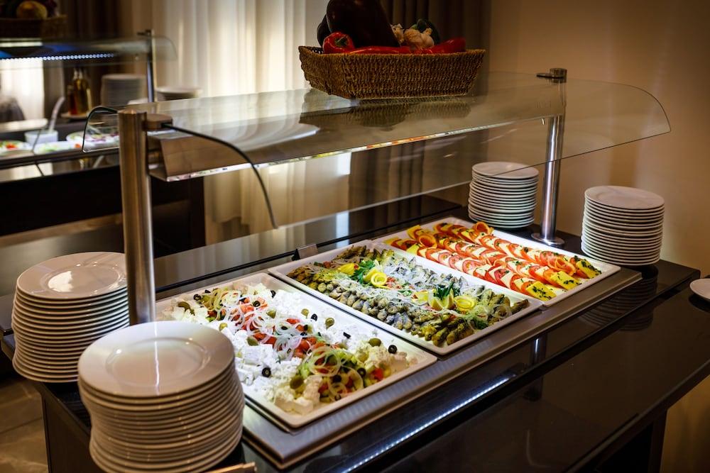 restaurant-cafeteria