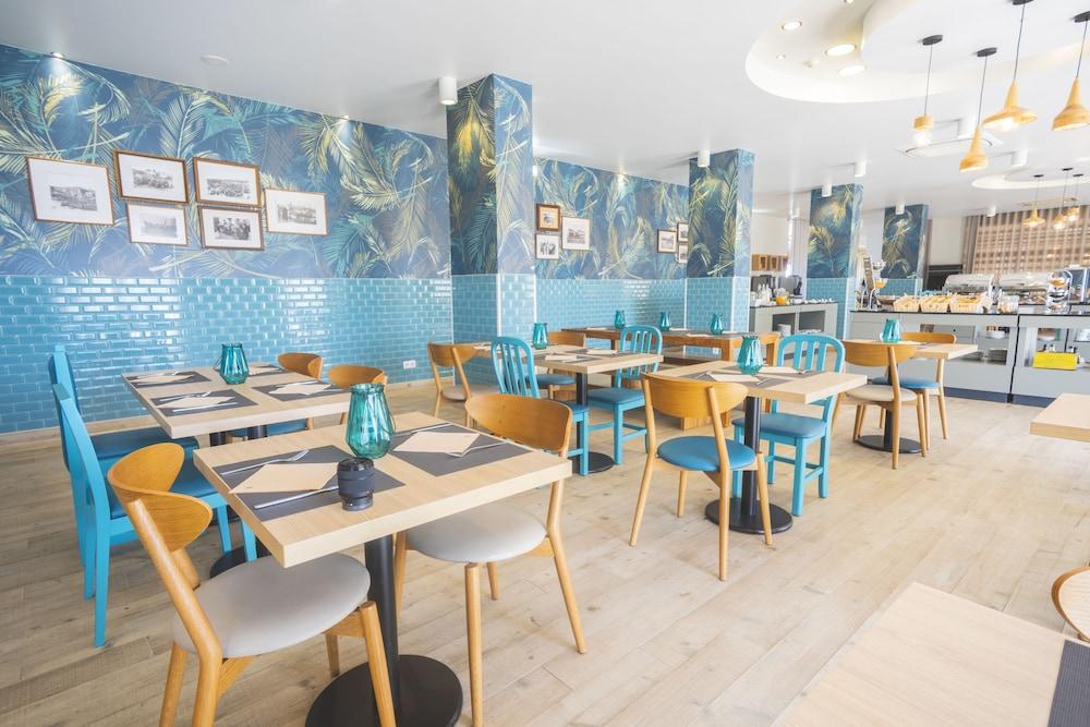 restaurant cafeteria