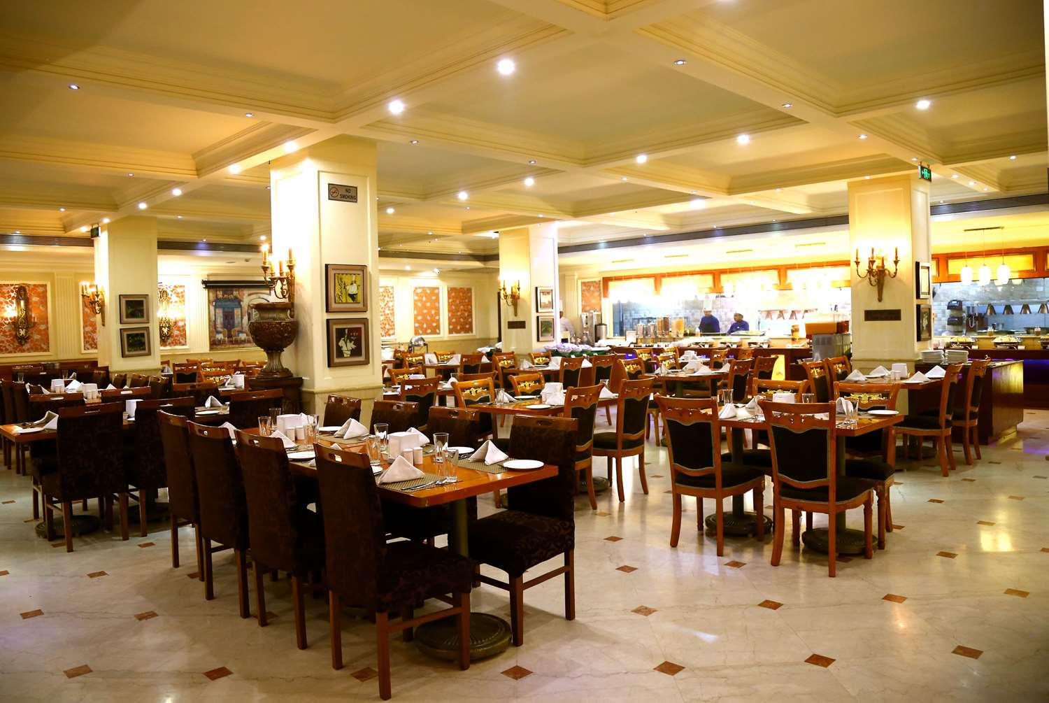 restaurant cafeteria