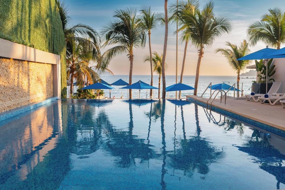 swimming pool spa