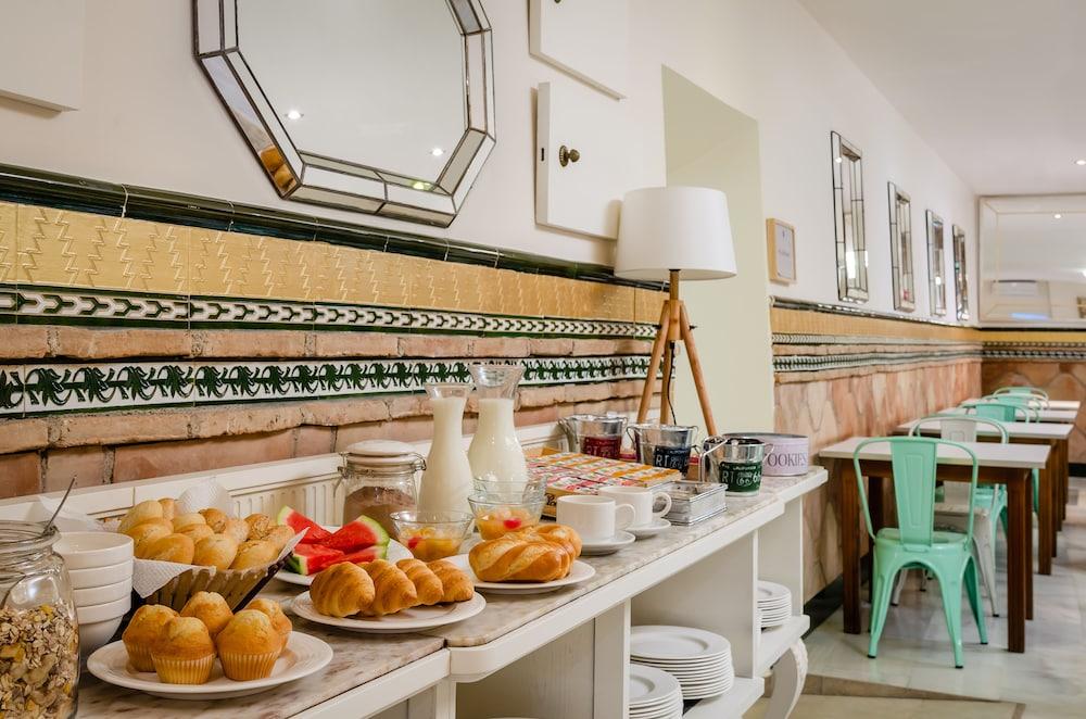 restaurant-cafeteria