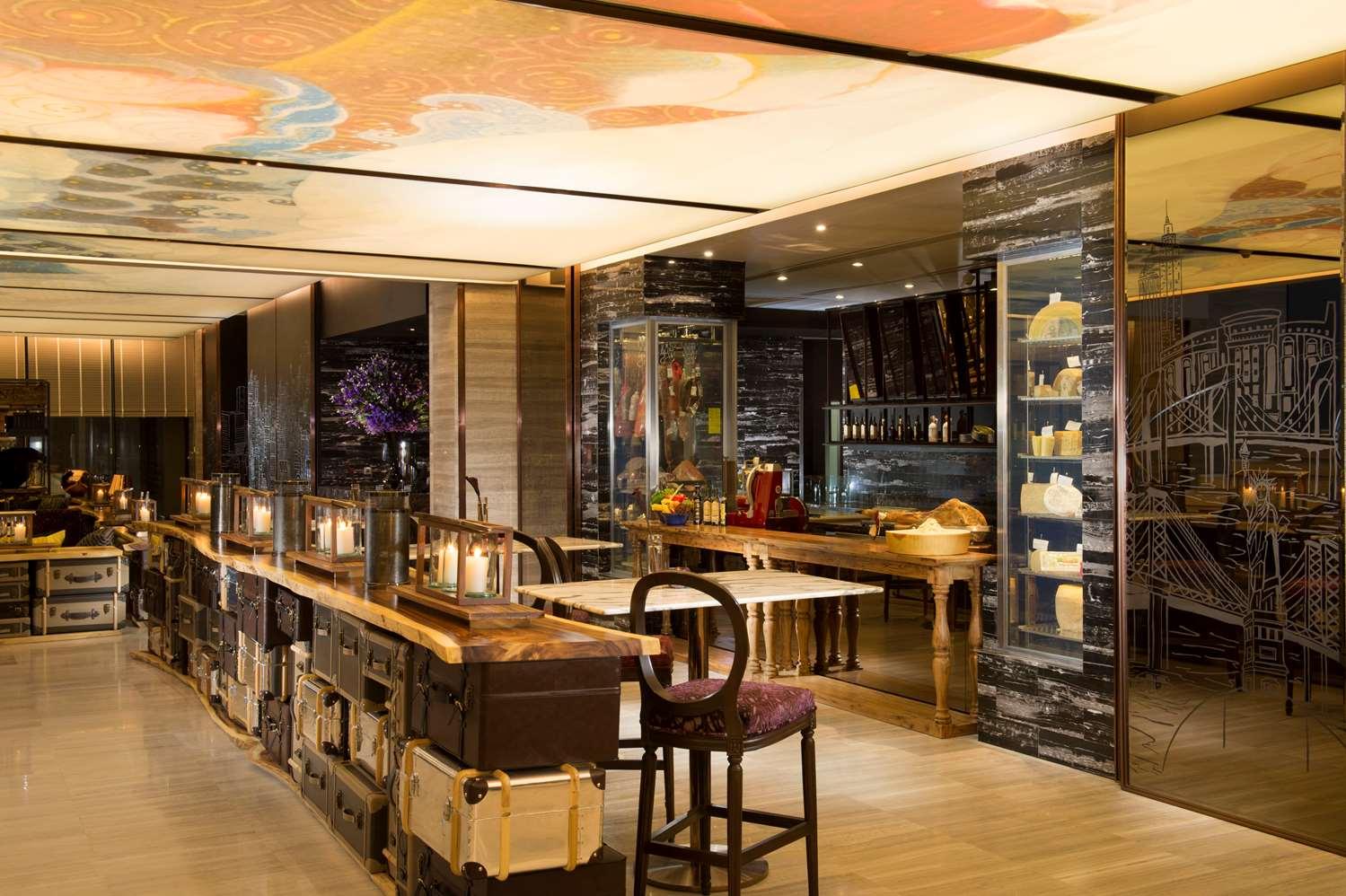 restaurant cafeteria