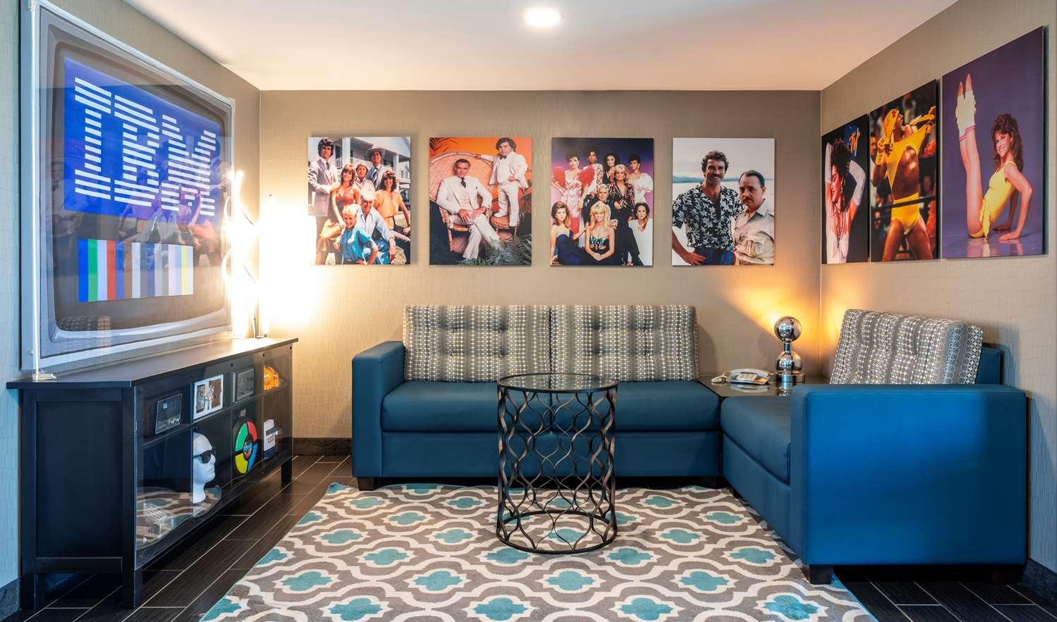 lounge
