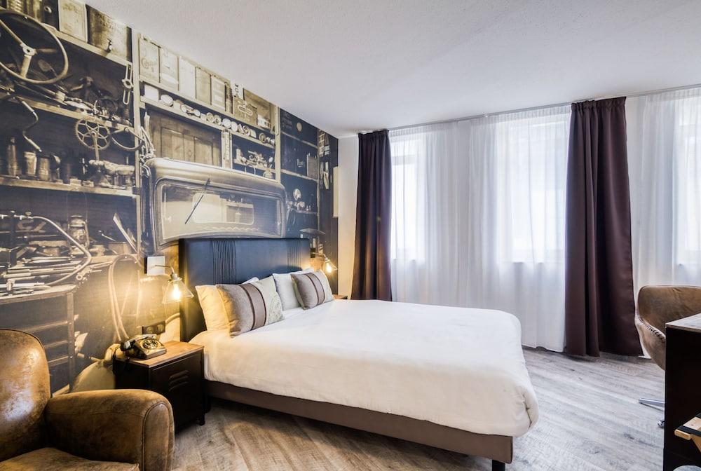 rooms