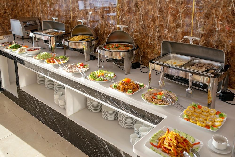restaurant-cafeteria