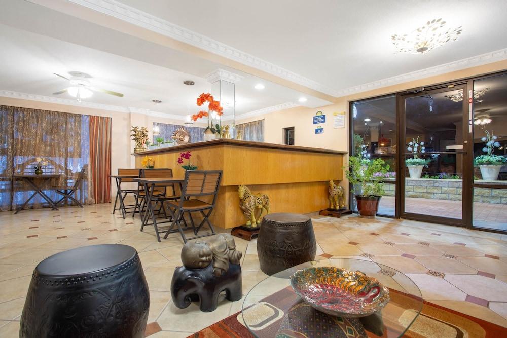 restaurant-cafeteria