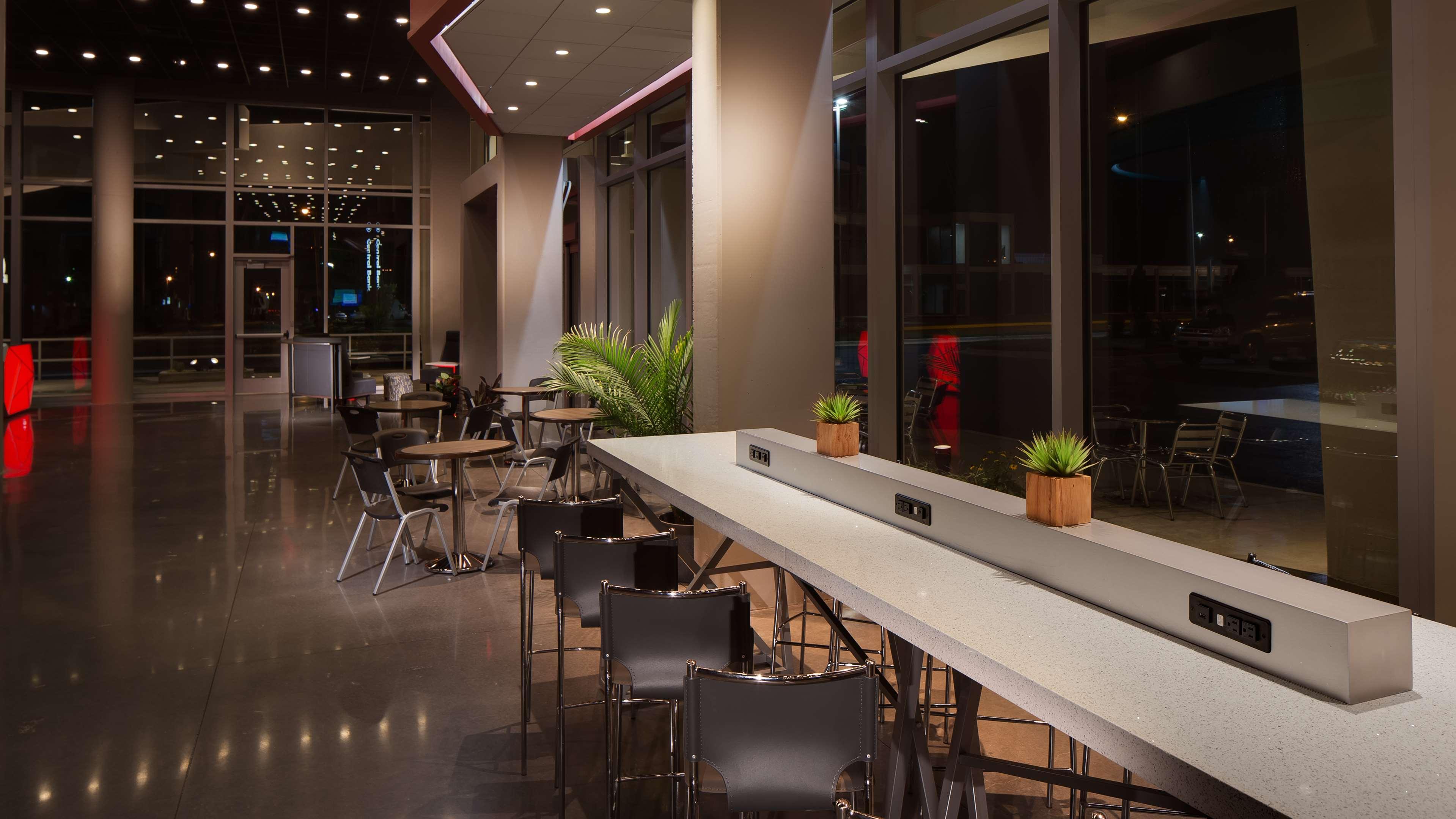 restaurant cafeteria