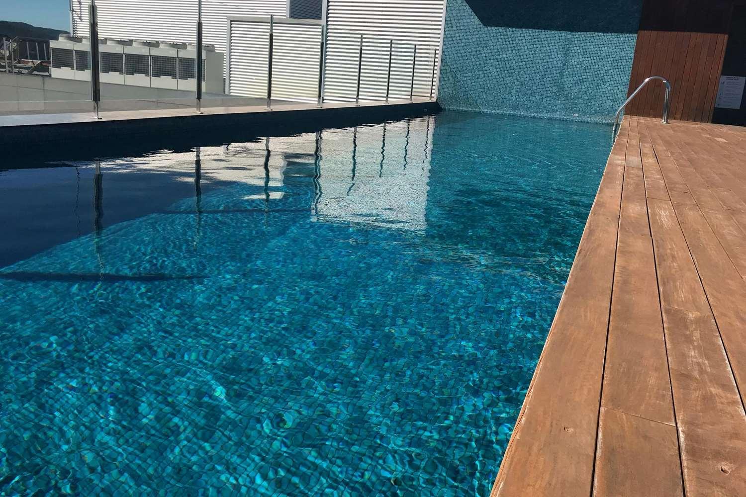 swimming pool spa