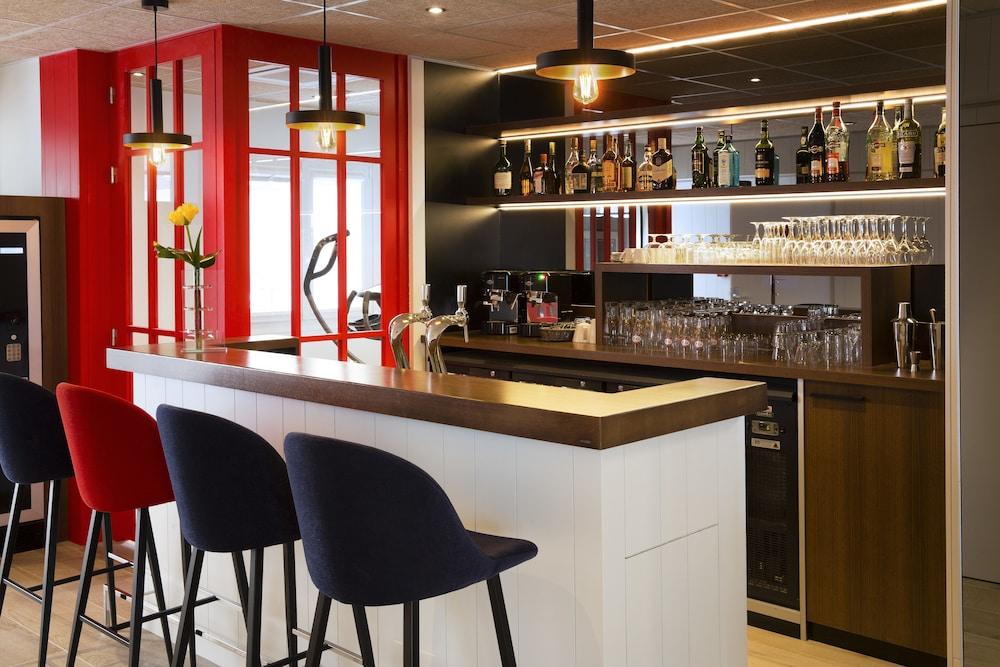 restaurant-cafeteria