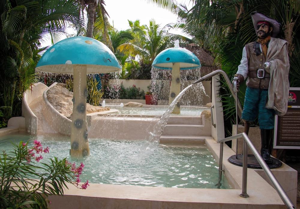 swimming pool spa