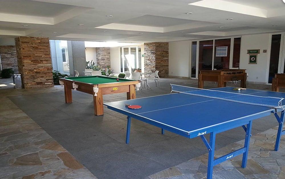 swimming pool spa