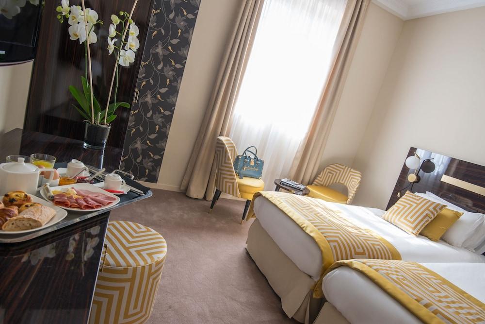 rooms