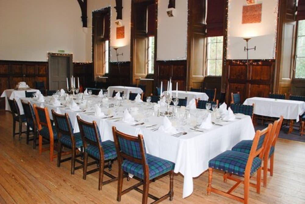 restaurant cafeteria