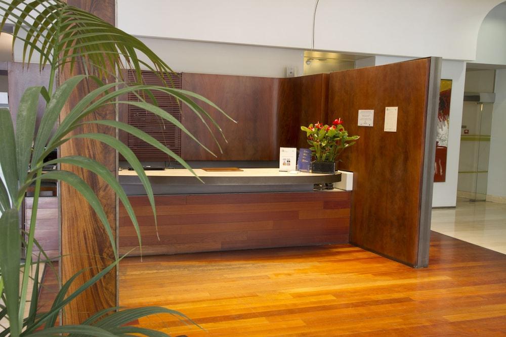 lobby