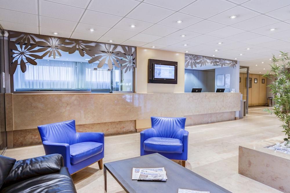 lobby