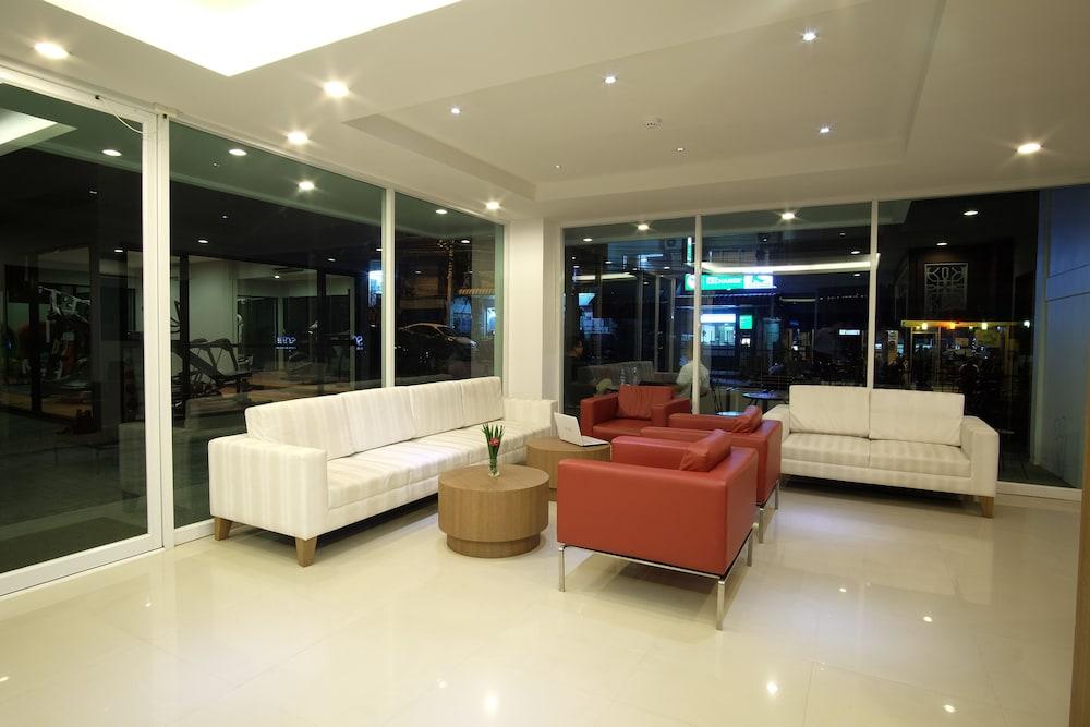 lobby