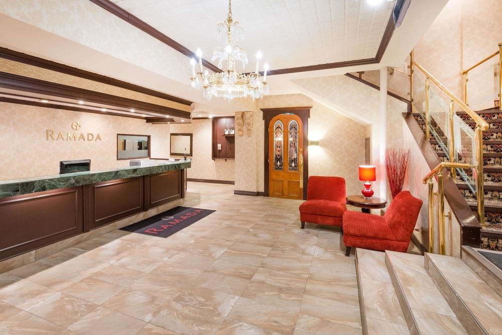 lobby