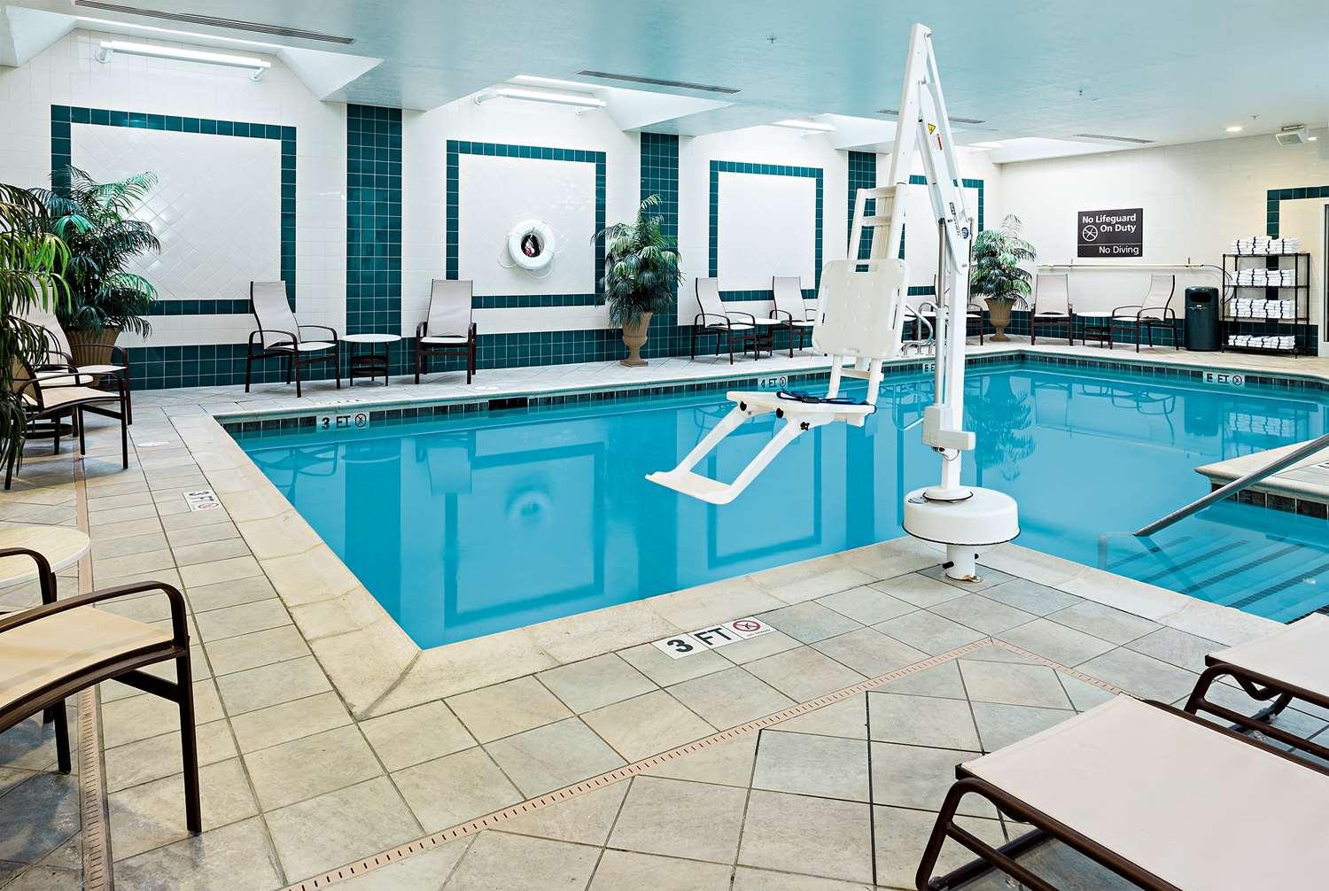 swimming pool spa