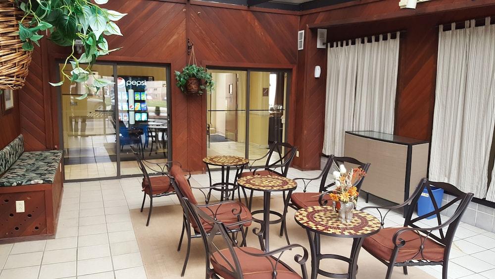 restaurant cafeteria