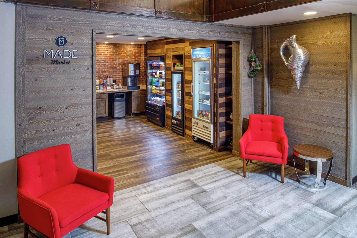 lounge