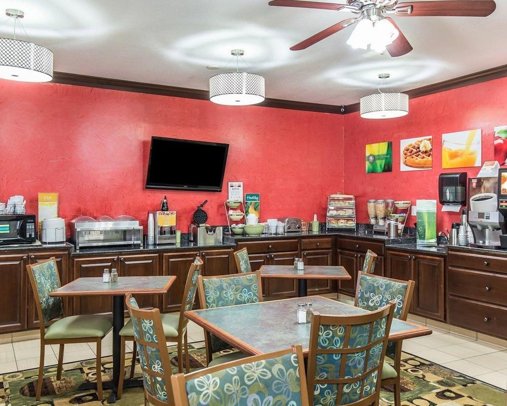 restaurant-cafeteria