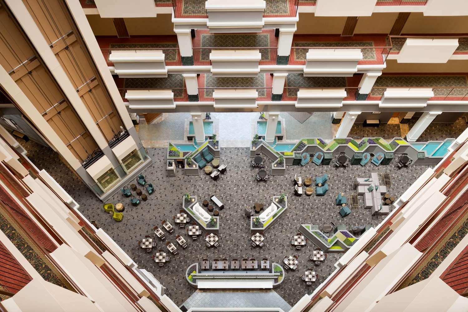swimming pool spa