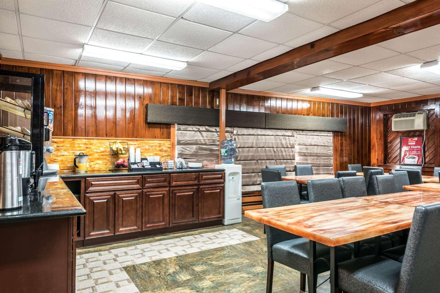 restaurant cafeteria
