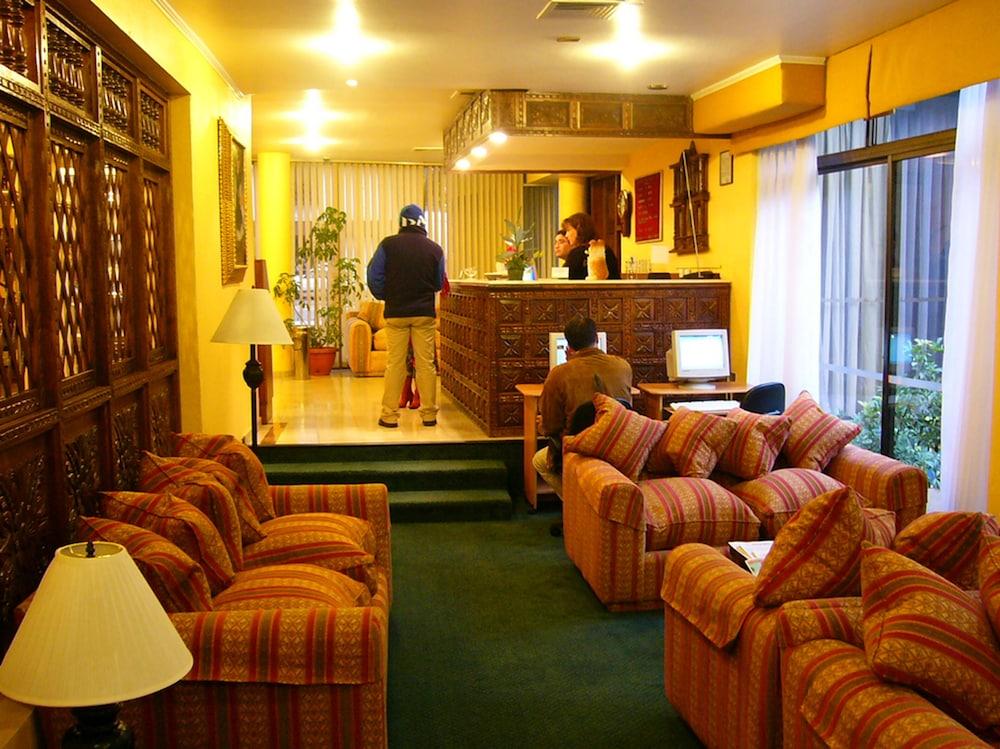lounge