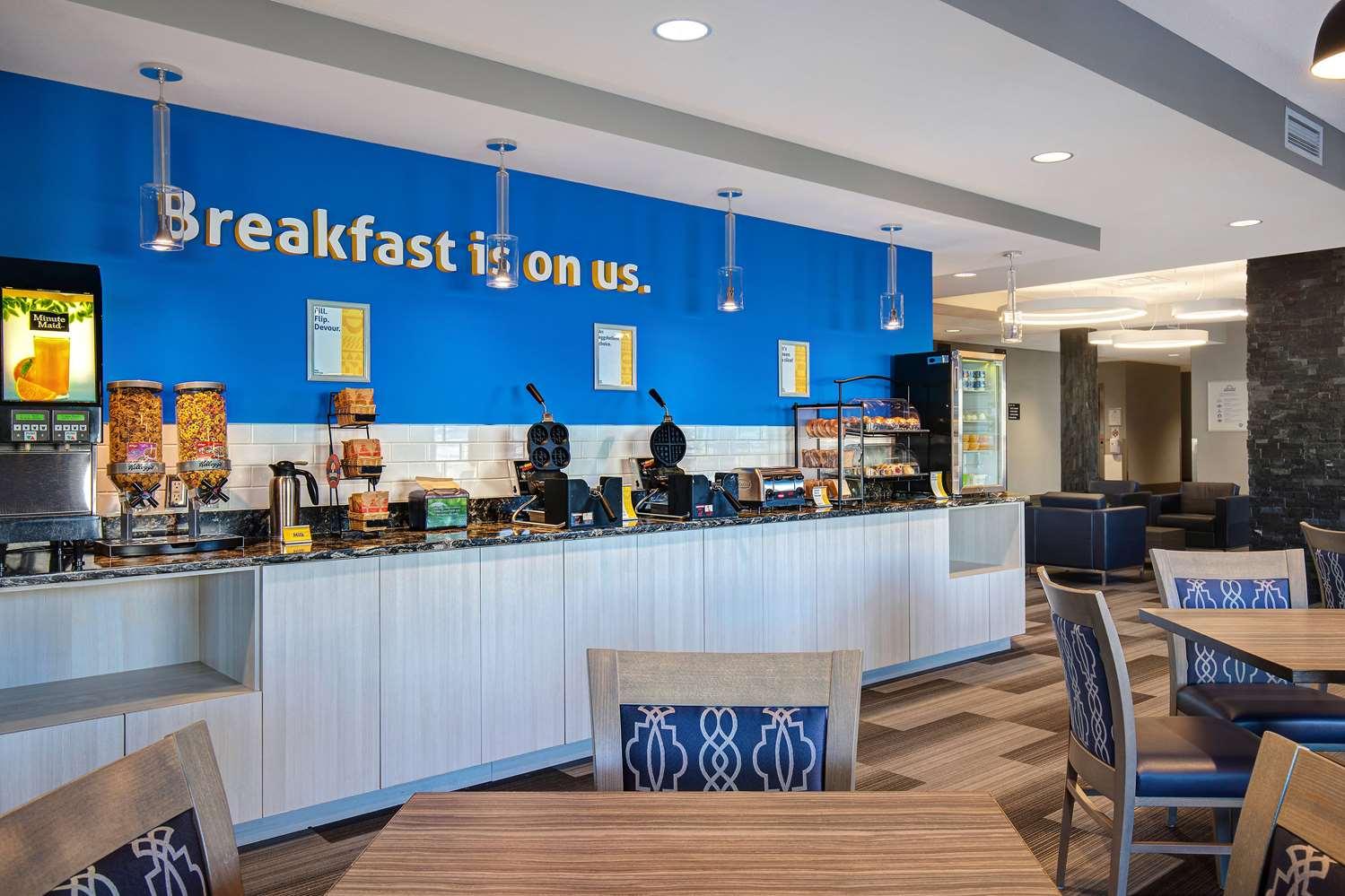 restaurant cafeteria