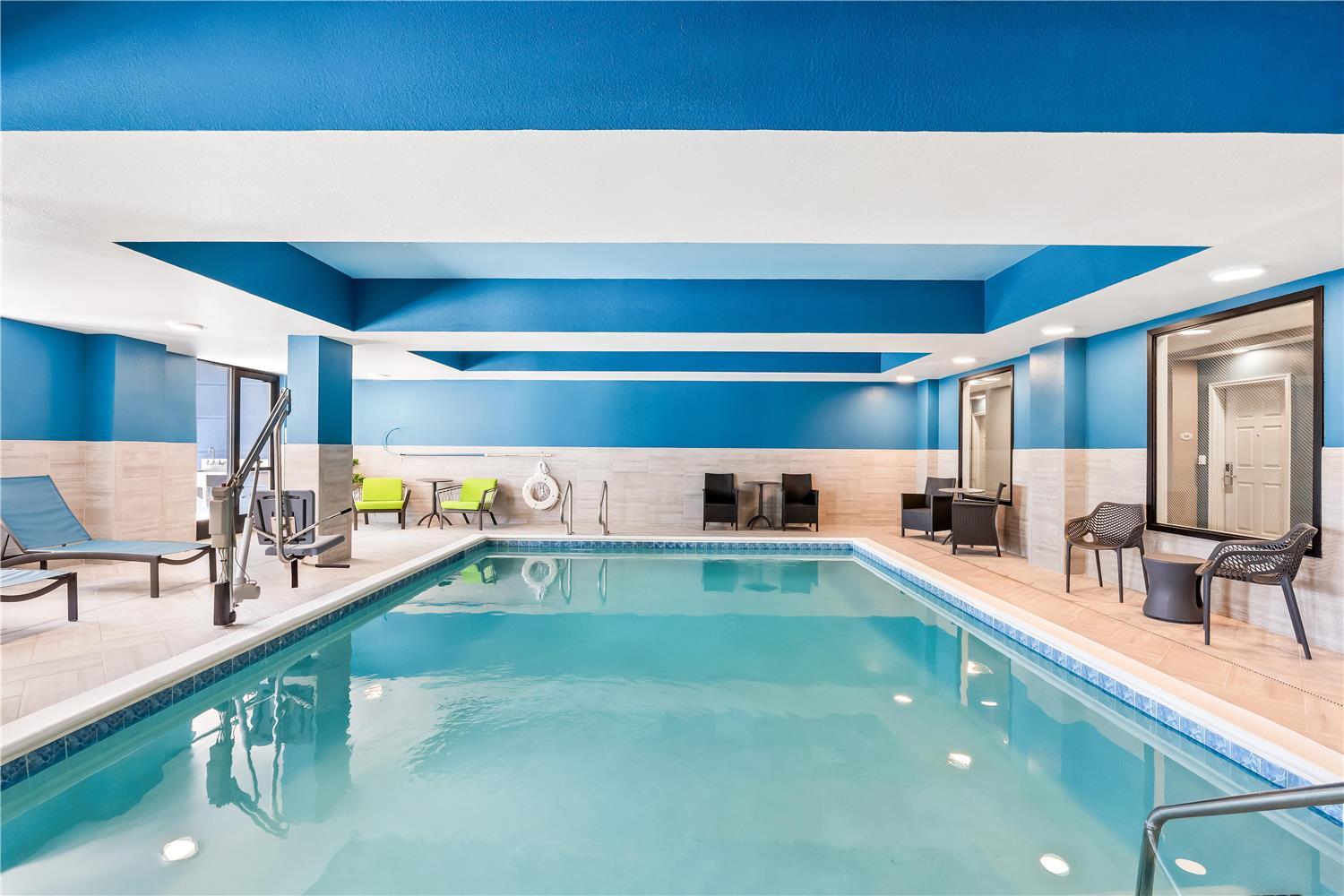 swimming pool spa
