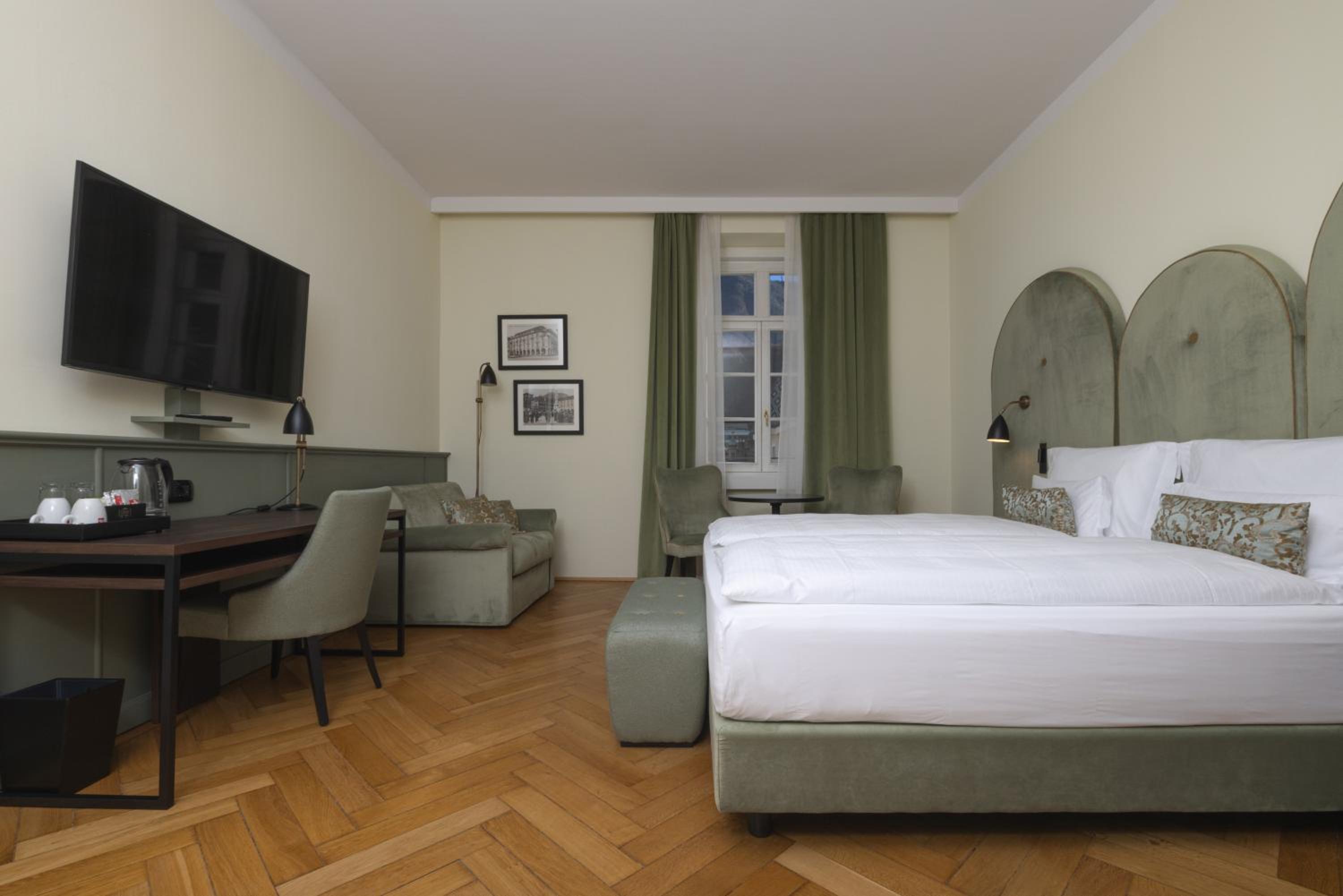 rooms